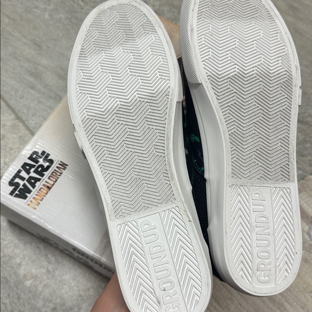 NWT Star Wars Ground Up Slip-On Sneakers - Picture 3 of 3